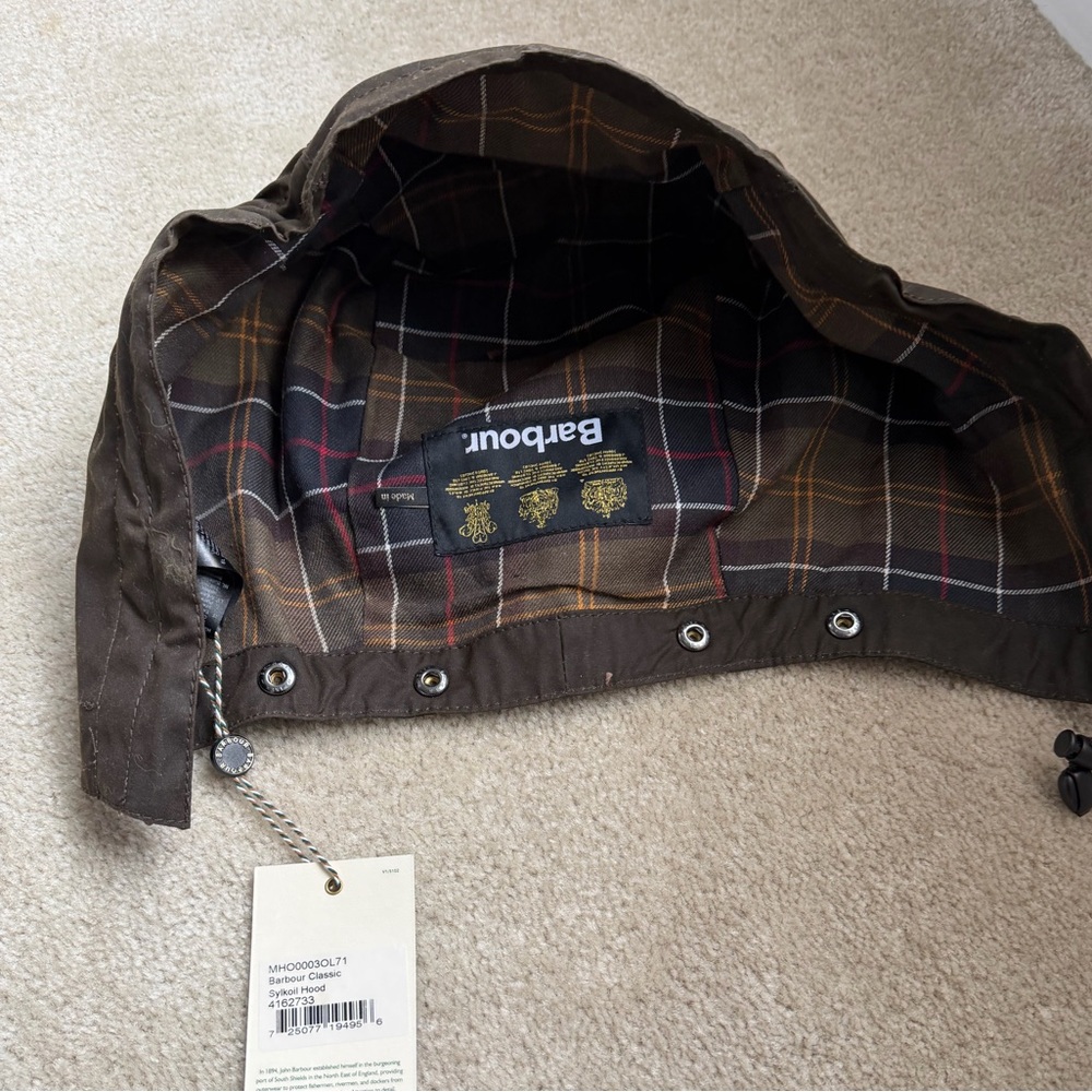 NWT Barbour Classic Detachable Hood - Sylkoil Hood